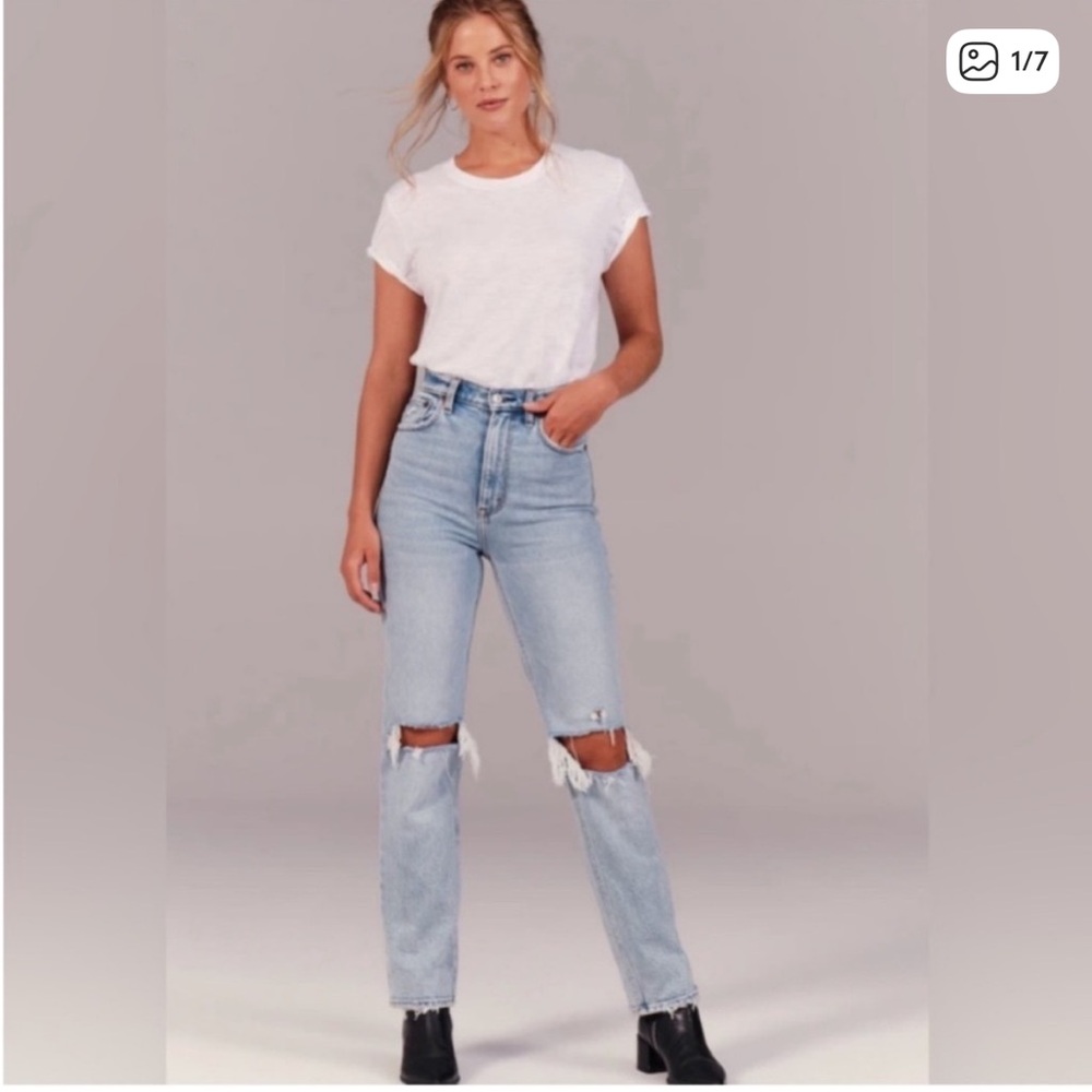 Abercrombie 90s Straight Ultra High Rise